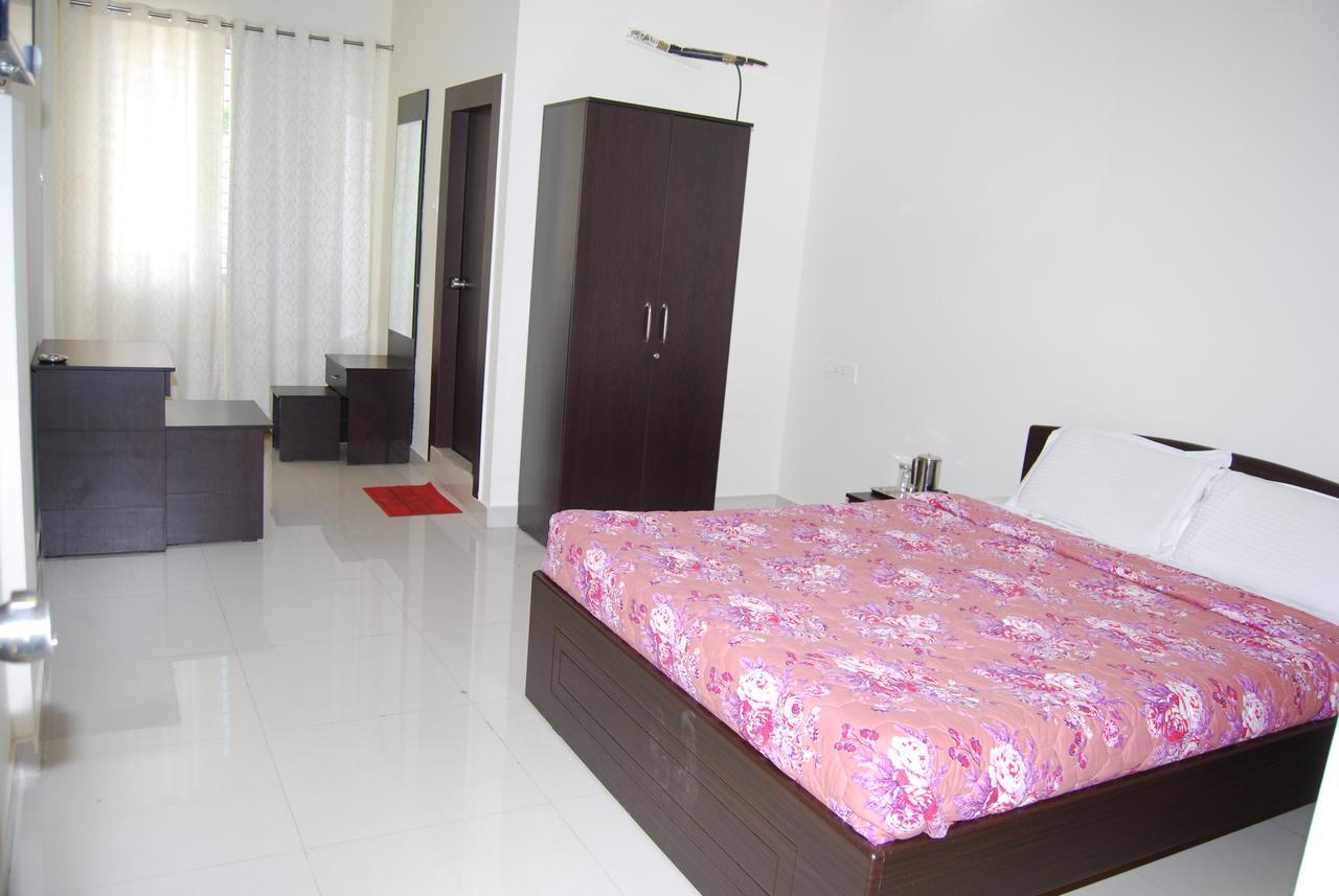 Pratham Residency Hotel Mysore Eksteriør billede