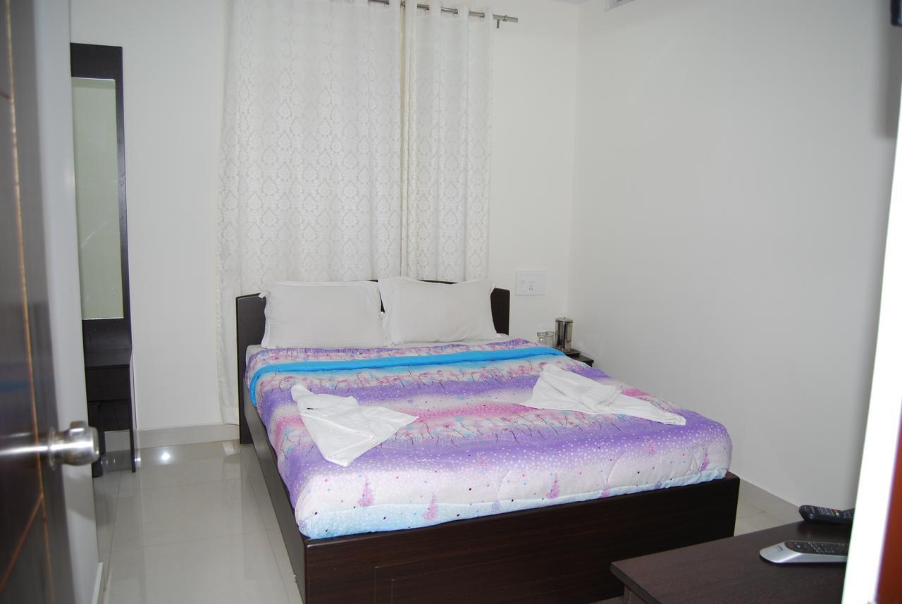 Pratham Residency Hotel Mysore Eksteriør billede