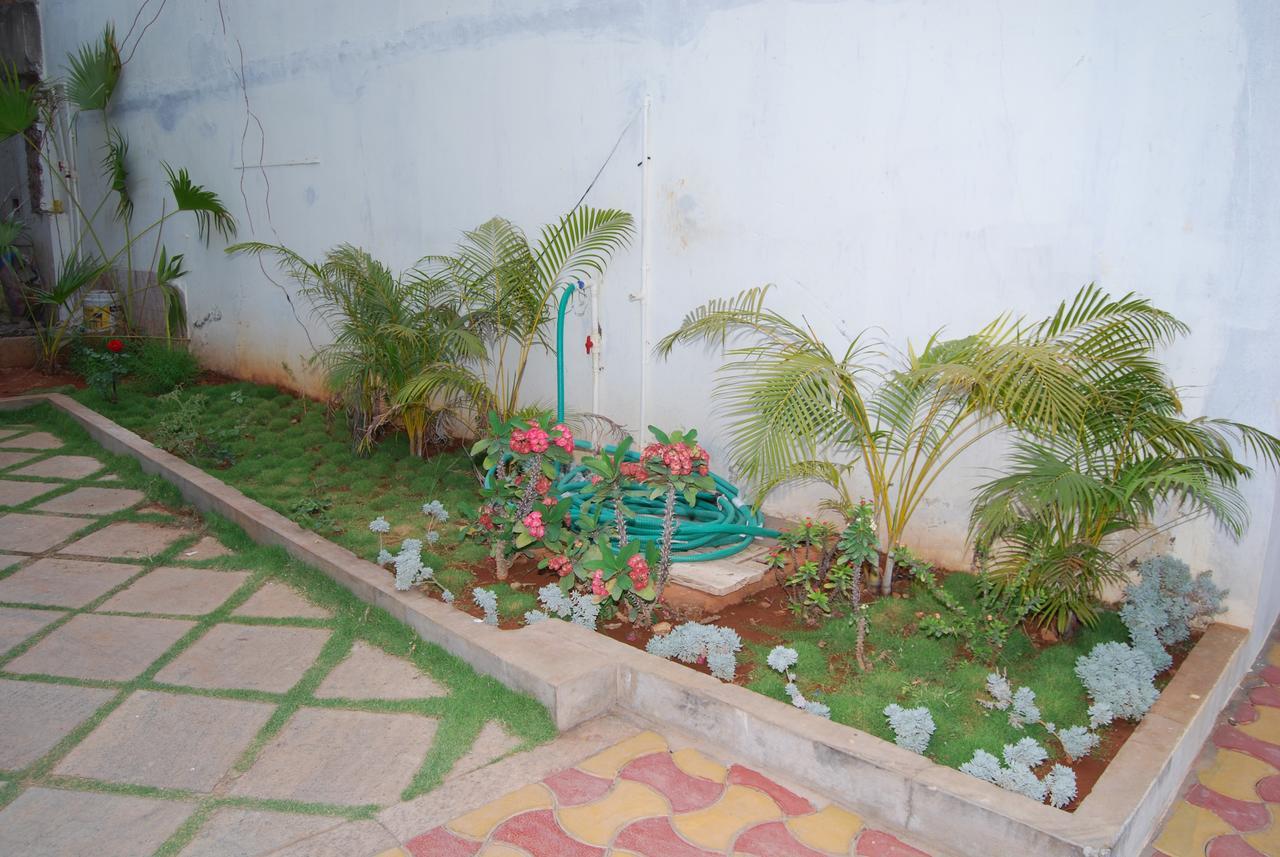 Pratham Residency Hotel Mysore Eksteriør billede