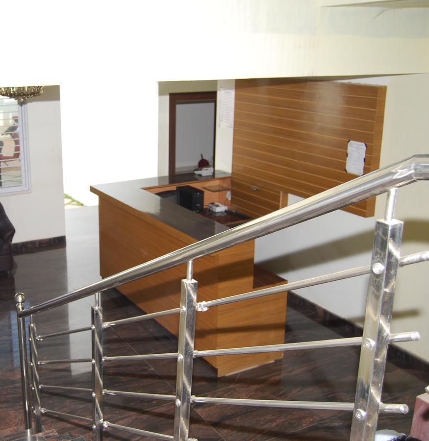 Pratham Residency Hotel Mysore Eksteriør billede