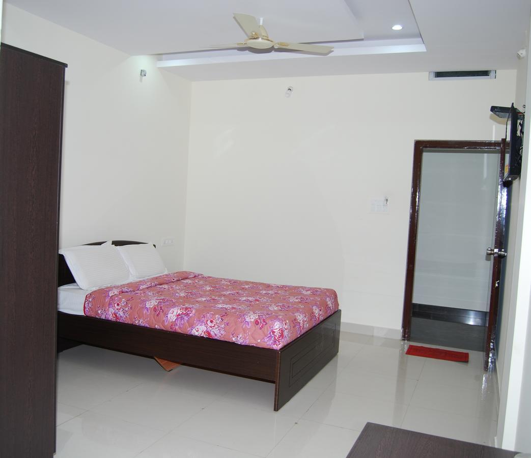 Pratham Residency Hotel Mysore Eksteriør billede