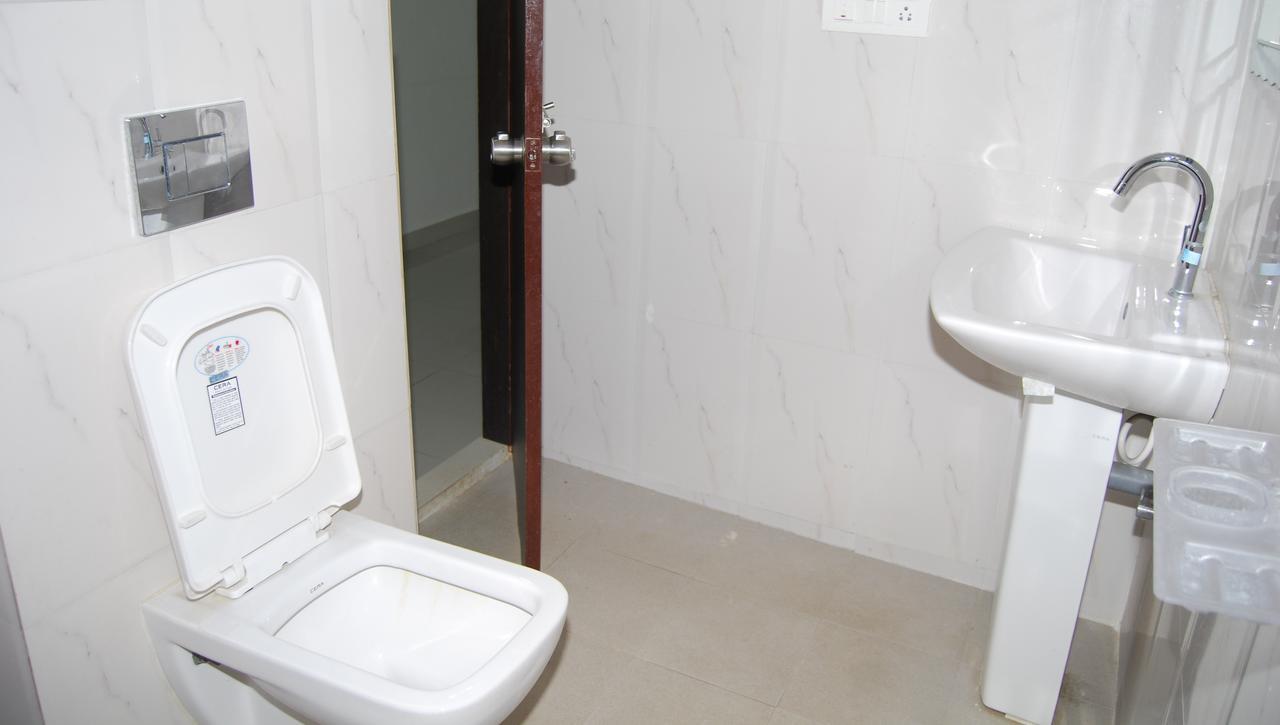 Pratham Residency Hotel Mysore Eksteriør billede